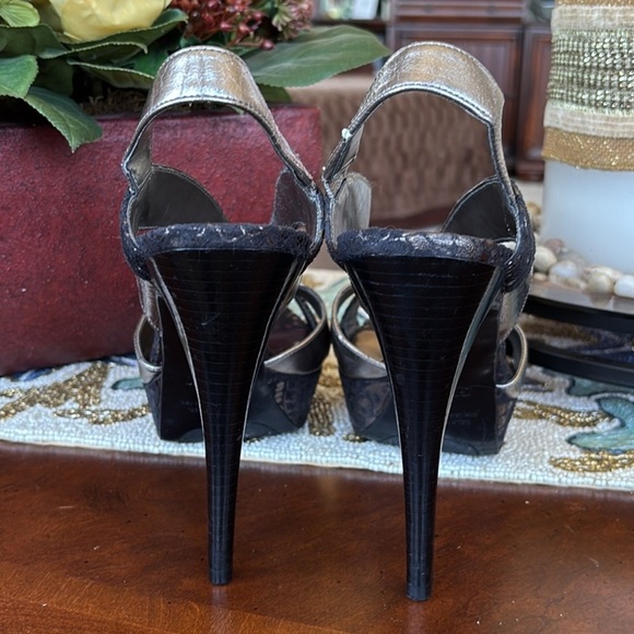 GUESS Genuine Leather Black Metallic Pewter Snakeskin Slingback Platform Heels - Picture 6 of 15